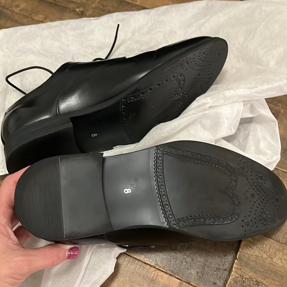 NEVER WORN Men’s Dress shoes - Picture 4 of 5